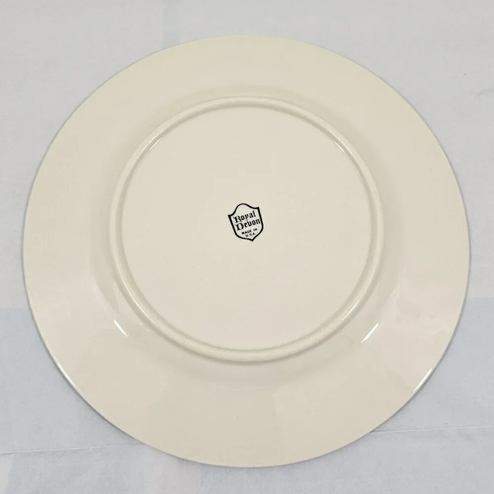 Royal Devon USA Simplicity Platinum 8 ¼” Salad Luncheon Plates – Set of 5